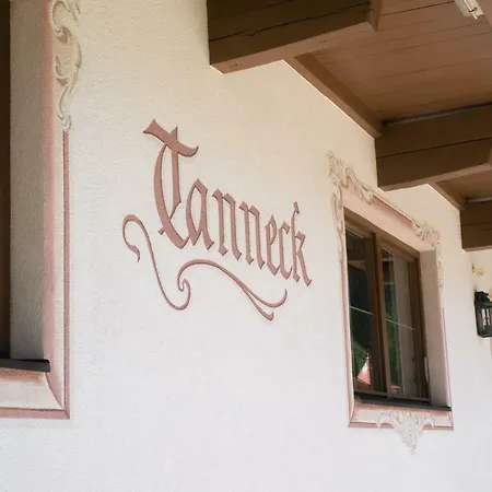 Haus Tanneck Pensionat *