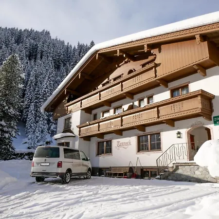 Haus Tanneck Pensionat *