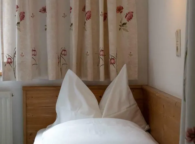 Pensjonat Haus Tanneck *